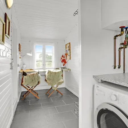 7 Holiday home
